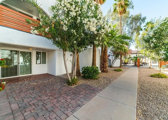 77 Sunny 2bd 2ba W Heated Pool Holiday home Casa Grande