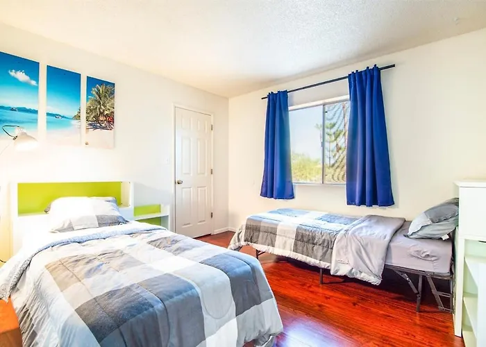 77 Sunny 2bd 2ba W Heated Pool *