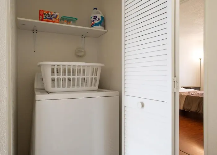 Holiday home 77 Sunny 2bd 2ba W Heated Pool