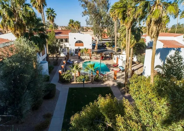 Holiday home 77 Sunny 2bd 2ba W Heated Pool